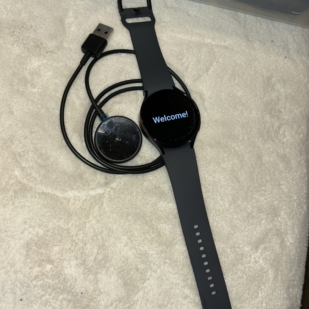 NWOT Samsung 44MM set fire crystal GPS five ATM 5M – 4940 - Picture 6 of 11